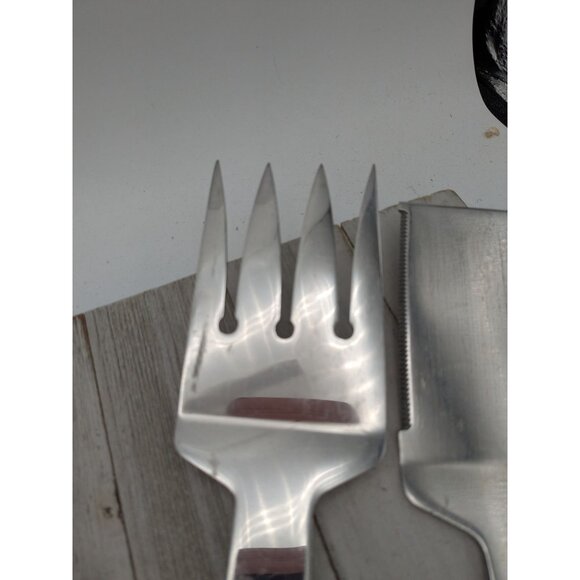 Set of 2 Vintage Vernco BBQ Utensils Fork/Can Opener Spatula/Bottle Opener Tongs - Picture 8 of 10
